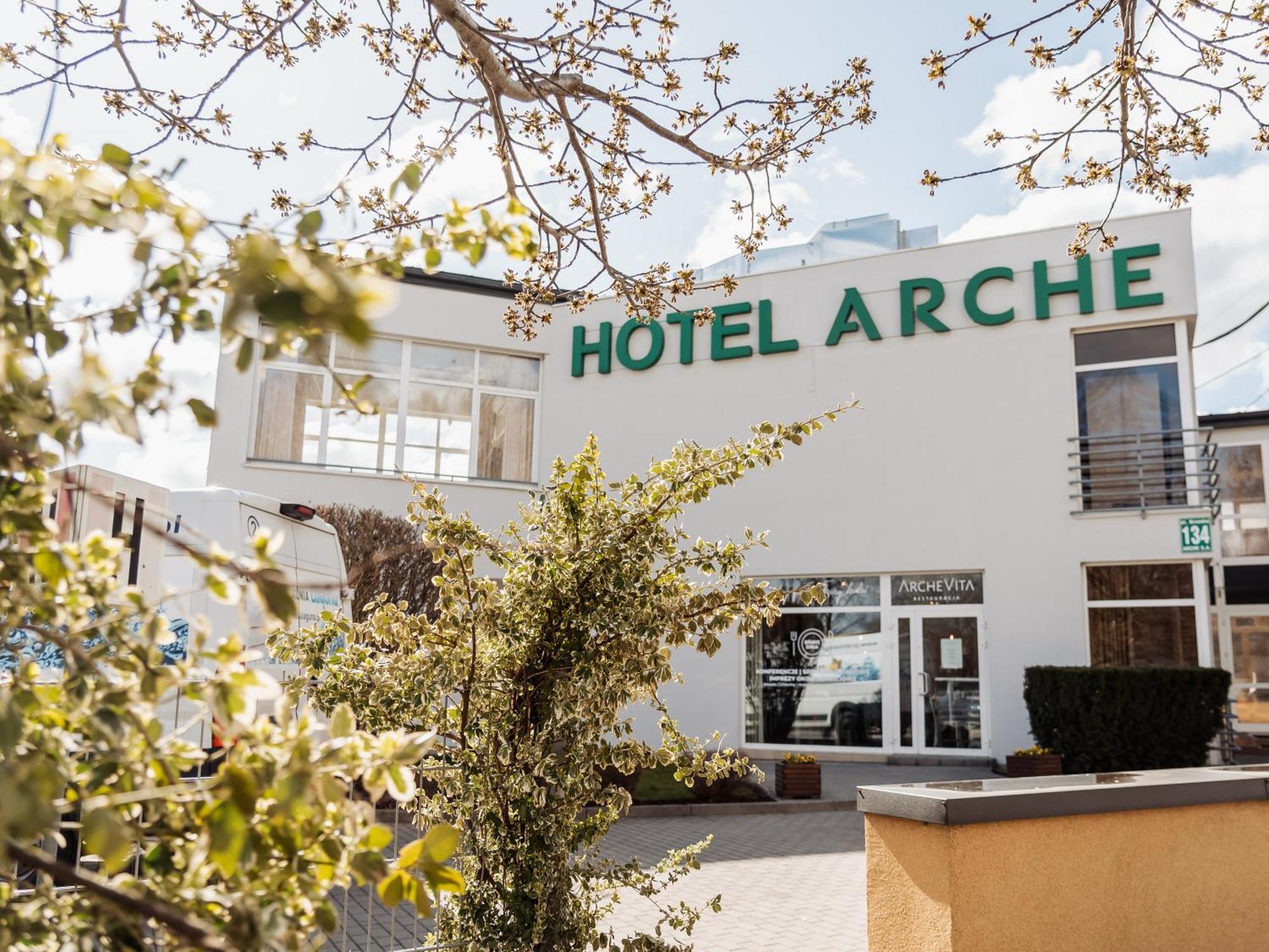 Arche Hotel Седльце Экстерьер фото